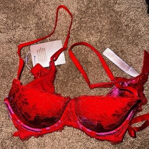 Elegant Red Lace Bra